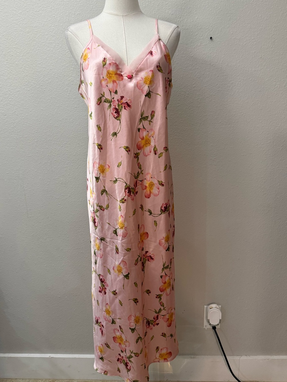 Cruz Vintage Pink Floral Satin Slip Dress - Women Intimates & Sleepwear L